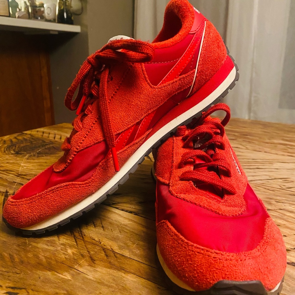 Women’s Rebook Classic AZ shoes